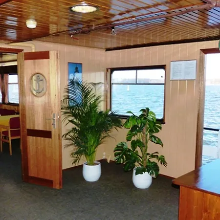 Wohnschiffe Severa Botel